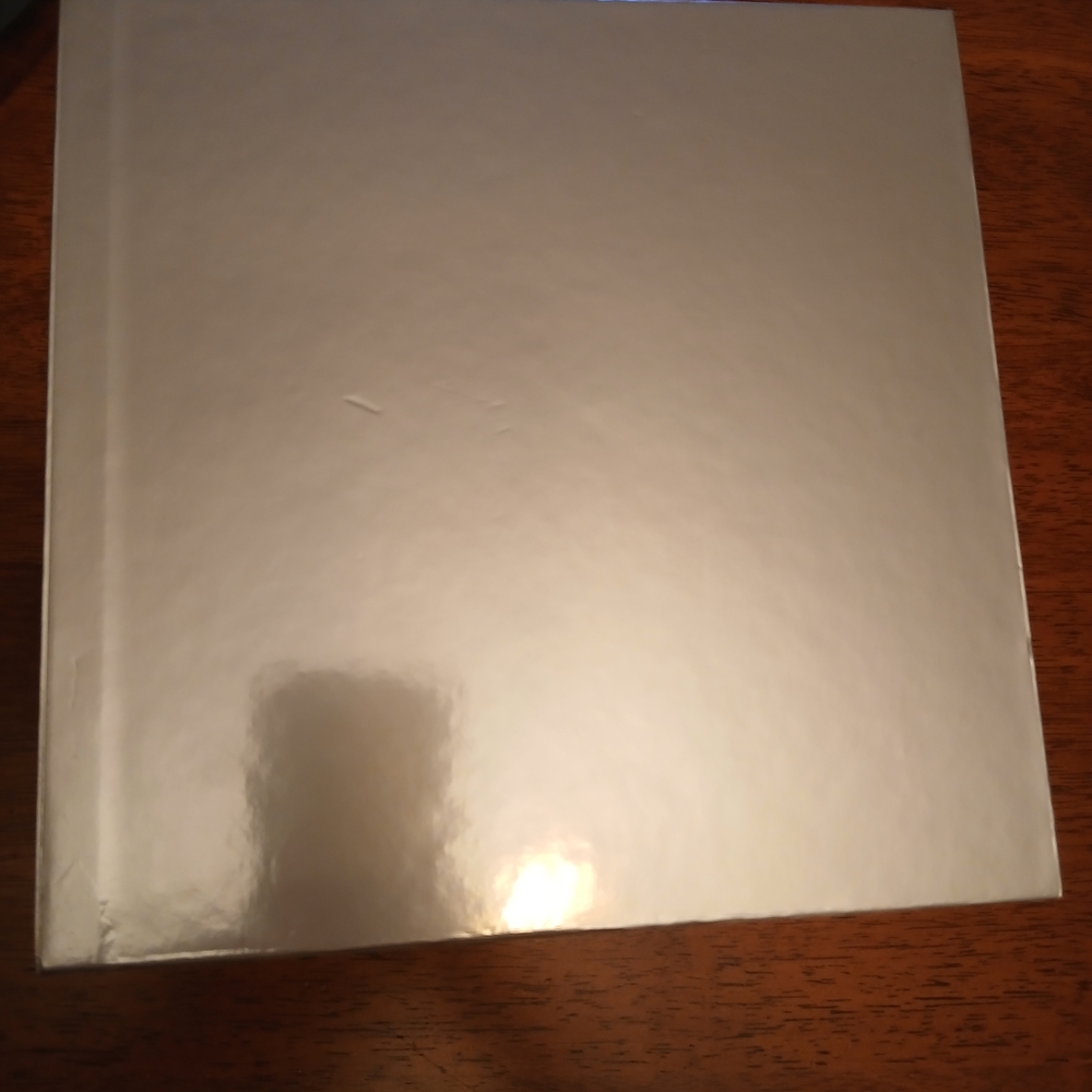 Hugo Boss Gift Box - Picture 4 of 5